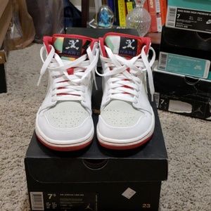 Air Jordan 1 Mid " Hare Jordan" WB